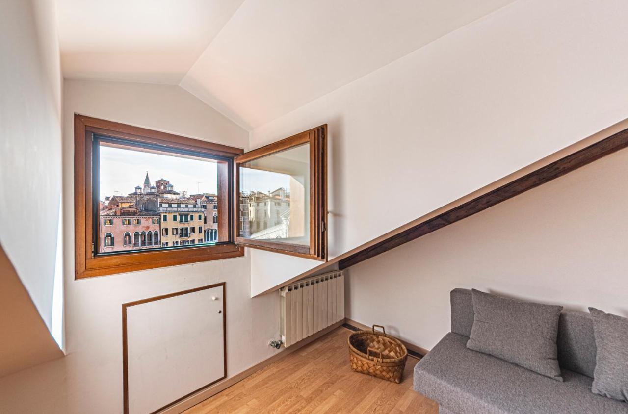 Rialto Apartment With Canal Grande View Venice Exterior photo